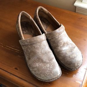 BOC Born clogs 8 1/2
